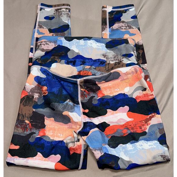 Fabletics Women’s Size XXS High Waisted 7/8 Legging Pocket Multicolor NWOT - Picture 2 of 8